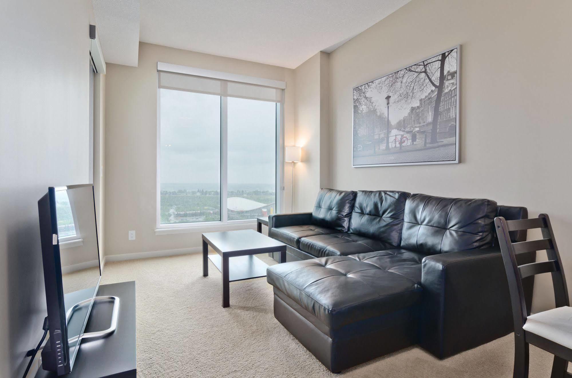 Executive Suites By Roseman - Alura YYC Buitenkant foto