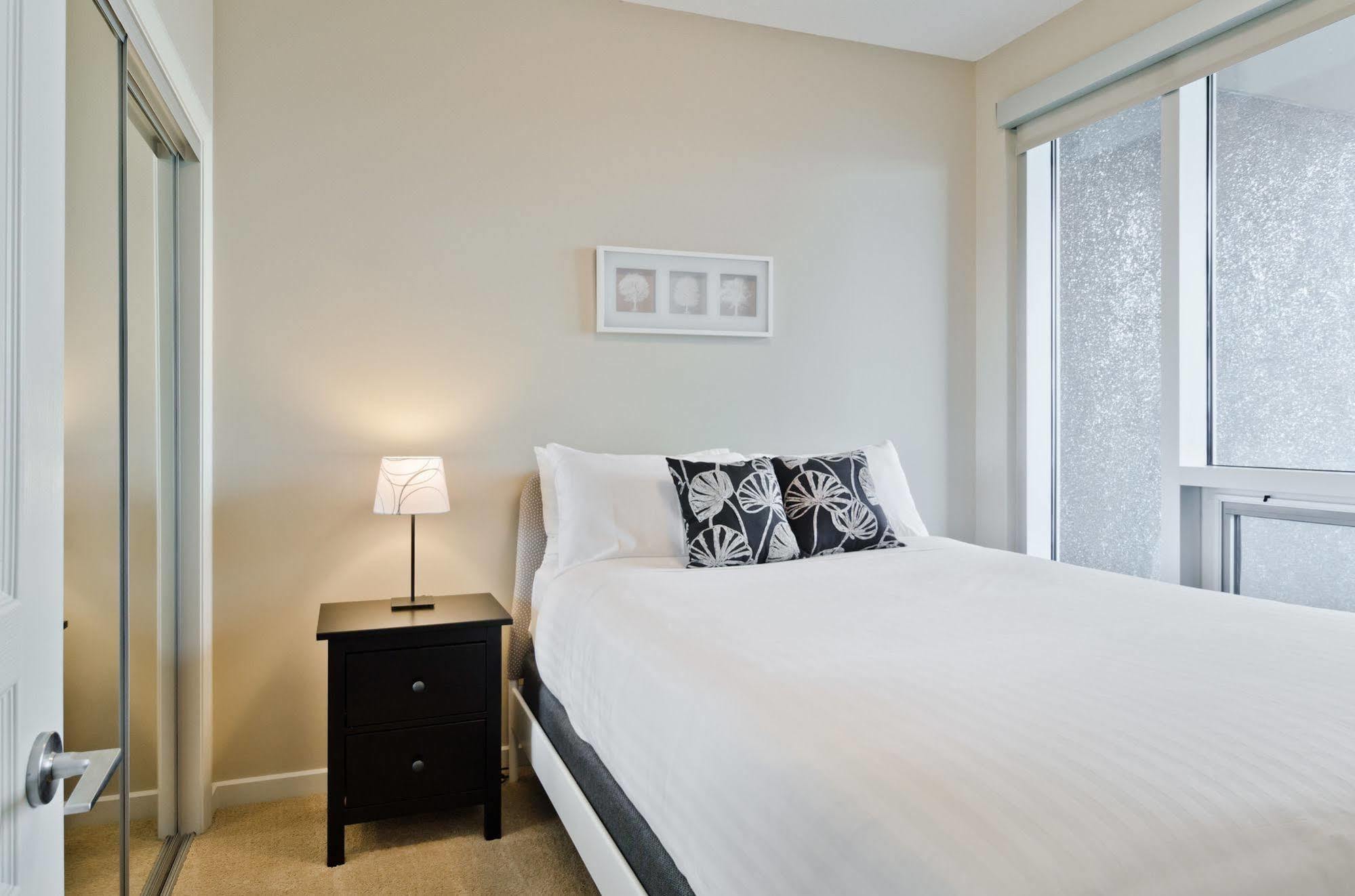 Executive Suites By Roseman - Alura YYC Buitenkant foto